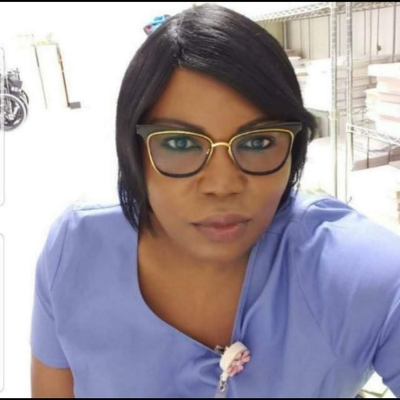 Meet your Posher, Roszi - Picture 1 of 1